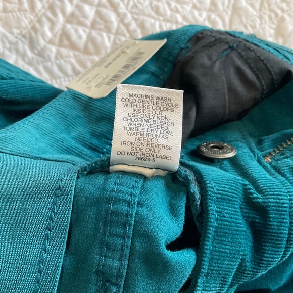 St. John's Bay Teal Straight Corduroy Pants Women's Size 8 Mid Rise - Picture 6 of 10